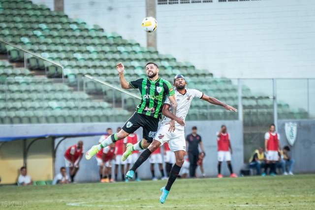 中国男篮将重新组队备战亚运 李凯尔周琦缺席