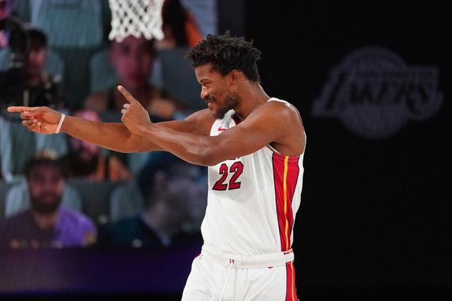 北京亦庄人形机器人半马冠军成绩超人类世界纪录